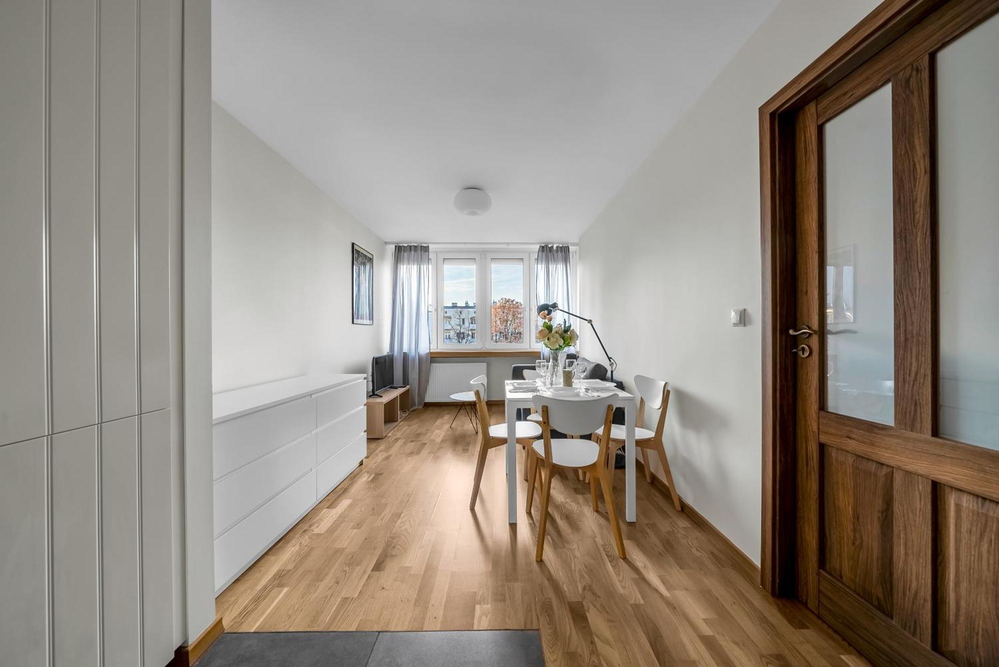 Apartment Kozmiana - Workspace, Bus&park Nearby - By Rentujemy Warsaw